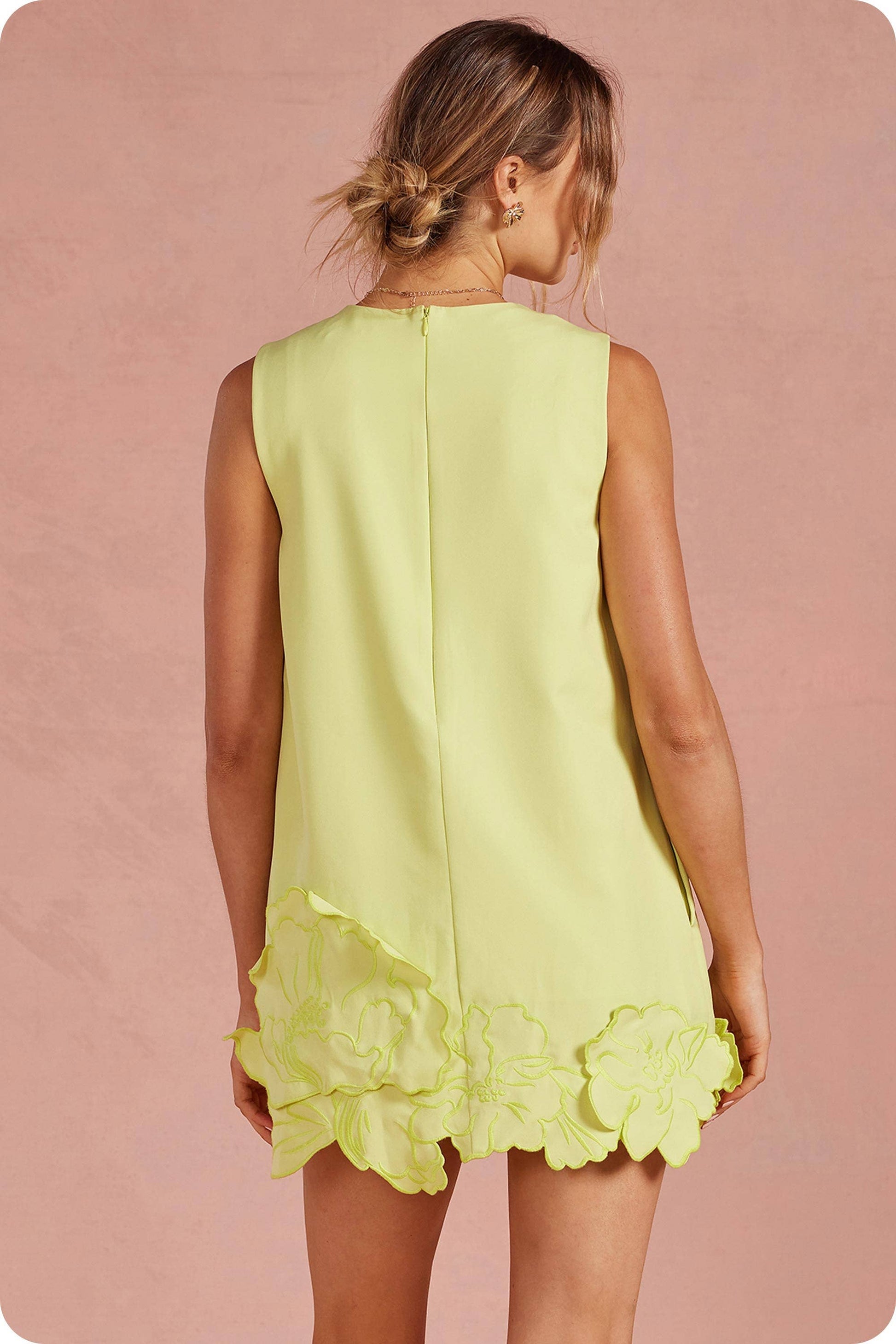 Strut & Bolt - 3D Floral Appliqué Sleeveless Shift Mini Dress: Chartreuse / S